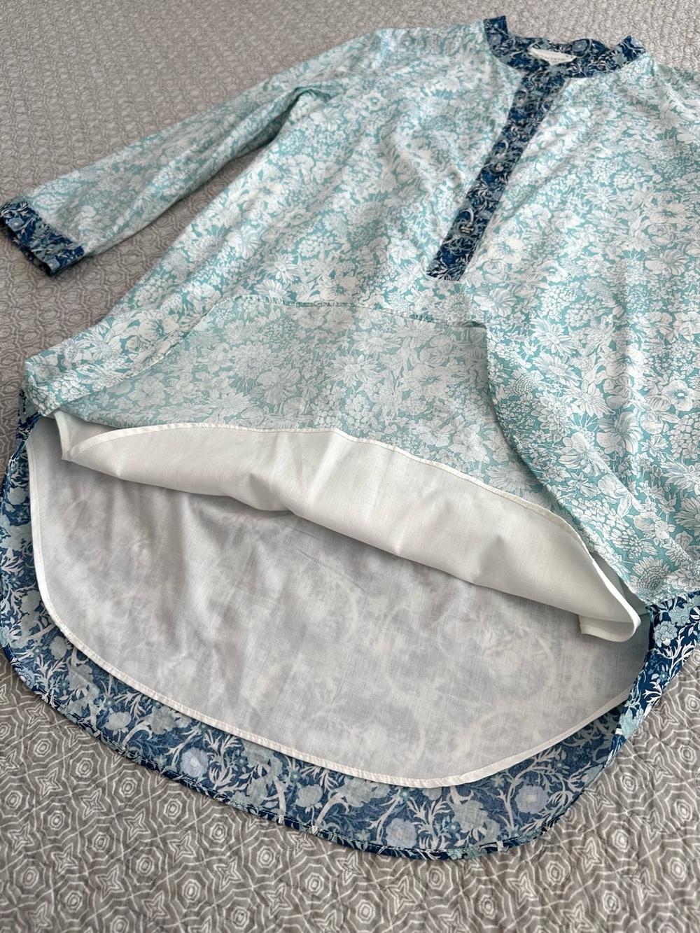 Tuckernuck Hyacinth House Gracelynn Tunic Dress Blue Aqua Floral Print Size S - Picture 10 of 12
